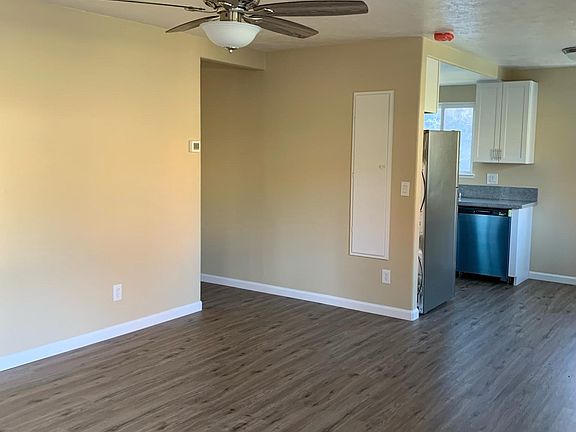 2nd image of 222 Sacramento St APT 1