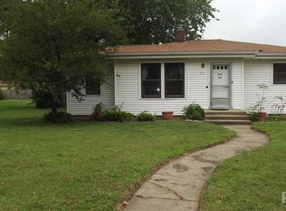 317 W Hilda Ct, Chillicothe, IL 61523