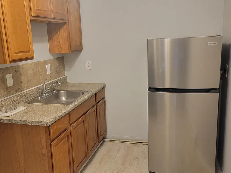91 W Main St #2 — Photo 2