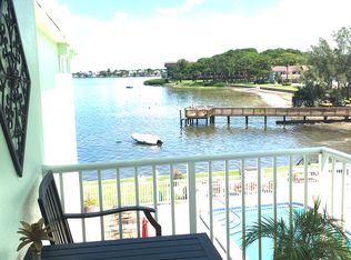 464 N Paula Dr #313, Dunedin, FL 34698
