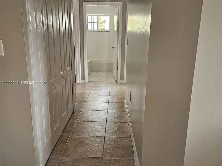 2527 W 76th St #208 — Photo 7