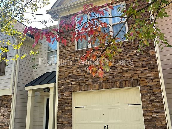 3rd image of 2886 Ridgeview Dr SW