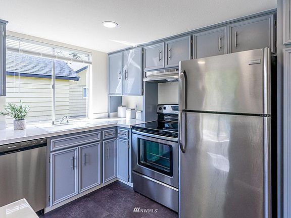 5th image of 1319 Lafromboise St