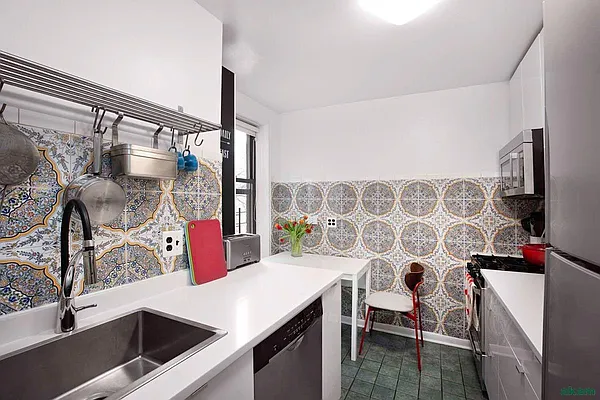 Sold by Akam Sales and Brokerage | media 16