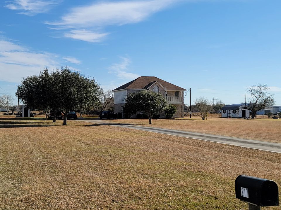 1st image of 217 Twelve Oaks