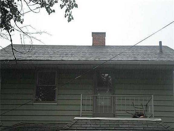 4th image of 1417 Berdan Ave