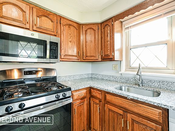 2nd image of 224 Maryland Ave