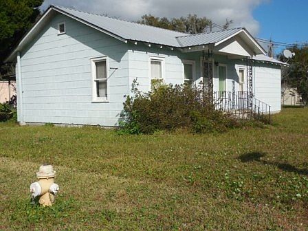 1st image of 224 W Vivian Dr