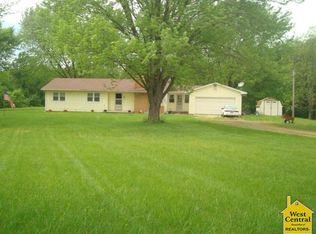 28317 Highway Aa, Green Ridge, MO 65332