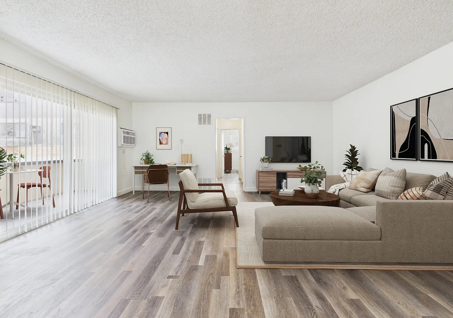 Sepulveda Apartments — Photo 4