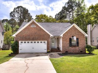 136 Hunters Ridge Dr, Lexington, SC 29072