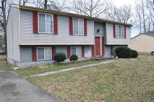 1st image of 7413 Summertree Dr
