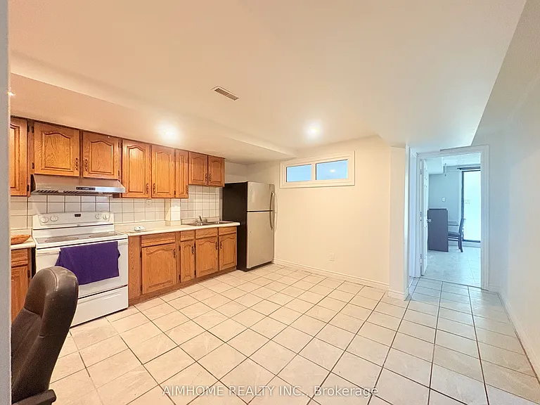 70 Micmac Cres — Photo 7