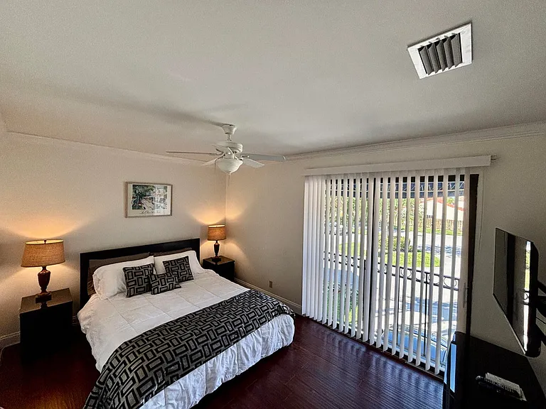 1760 Shoreside Cir — Photo 22