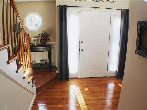 5th image of 3908 English Oak Cir