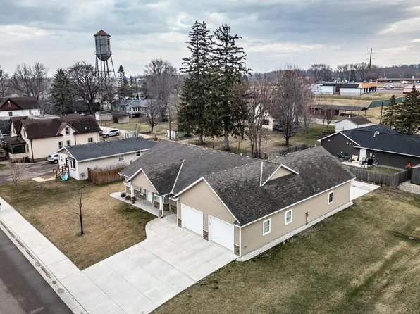 23480 Main St, Hampton, MN 55031