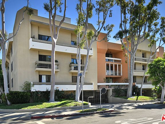 2nd image of 750 N Kings Rd APT 217