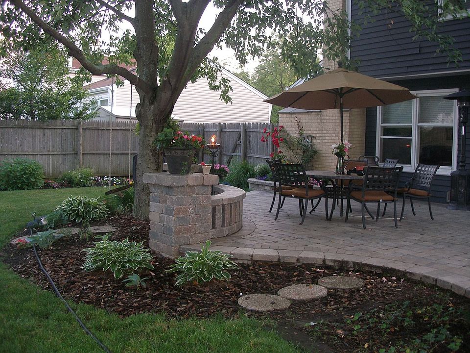 1st image of 165 Longridge Dr