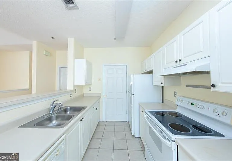 709 Spring Heights Ln SE #7 — Photo 5