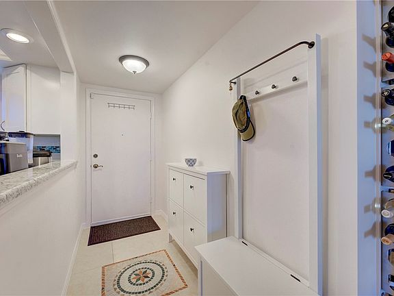 3rd image of 1901 Indian River Blvd APT E101