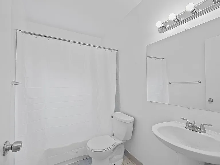 5638 Childs Ave — Photo 5