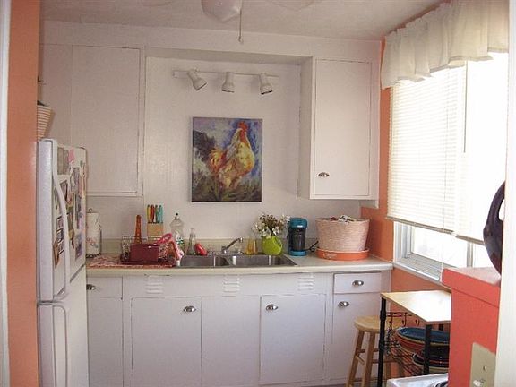 5th image of 64 Burley Cir