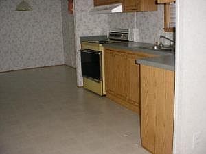 3rd image of 324 Frederick Lck