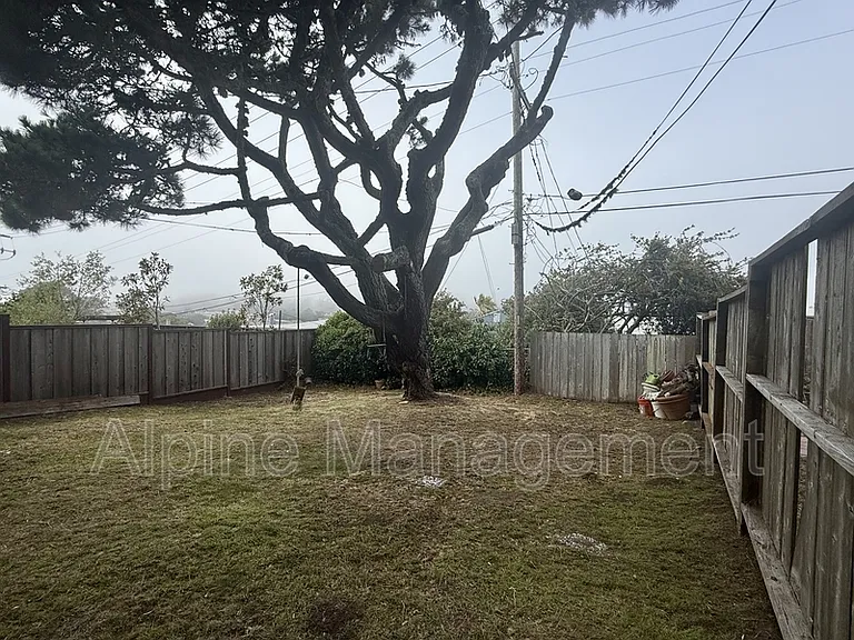 658 Rockdale Dr #MAIN — Photo 29