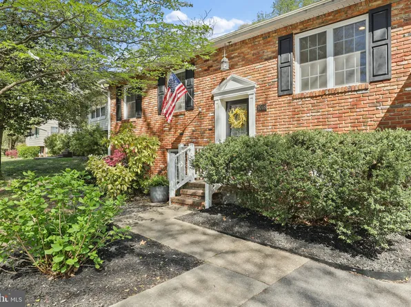 1018 Dockser Dr, Crownsville, MD 21032