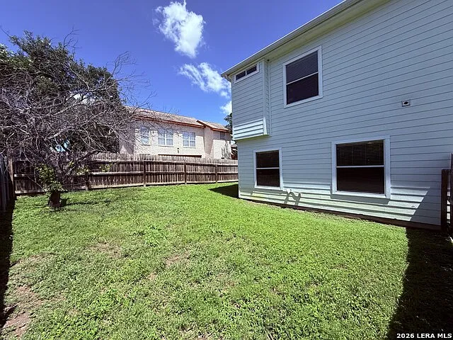 1271 E Common St — Photo 15