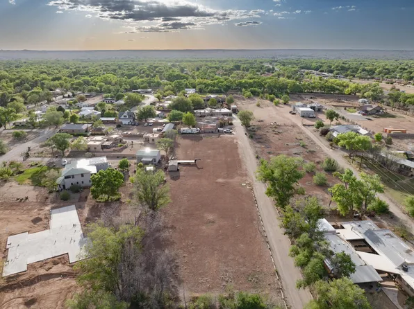808 Camino Del Prado NW, Albuquerque, NM 87114