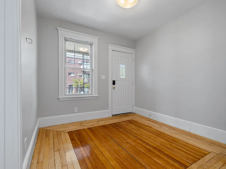 16-18 Windsor Rd #1D — Photo 6