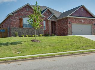 2008 Quinlan Ave, Lowell, AR 72745