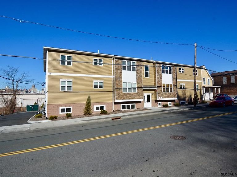 1047 Broadway Rensselaer, NY, 12144 - Apartments for Rent | Zillow