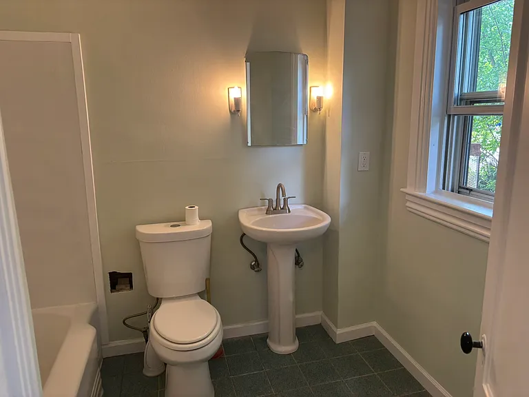 67 Boynton St #1 — Photo 8