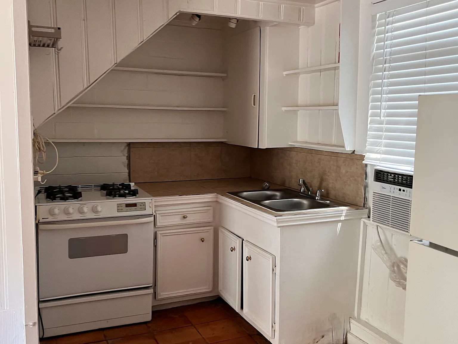 5108 Bayard Ln — Photo 4