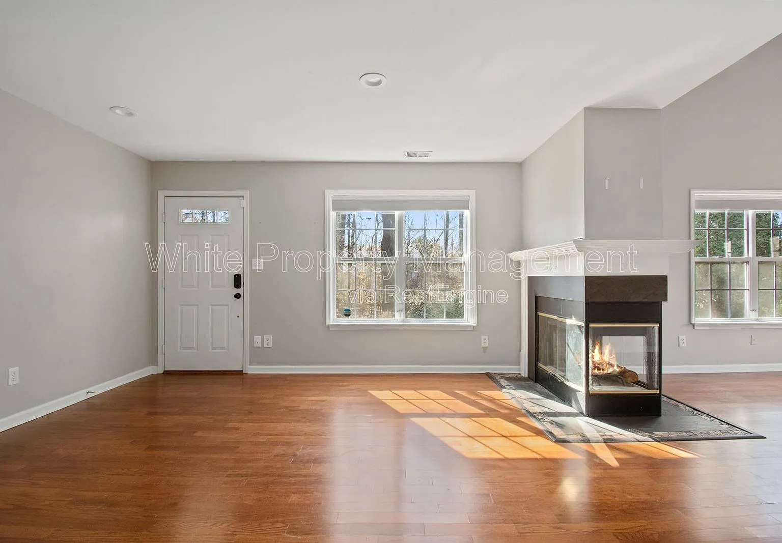 3 bed, 2.0 bath, 1603 sqft, $2,145 — Photo 3