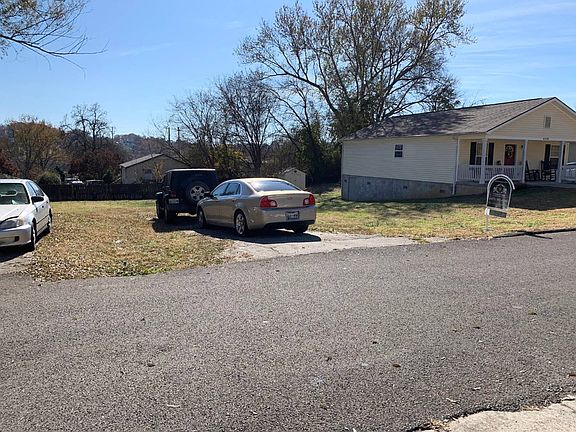 3rd image of 4224 Van Dyke Dr