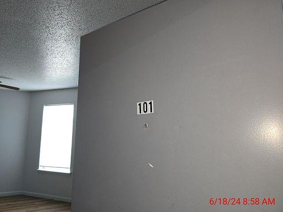Unit Photo