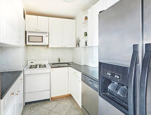 3rd image of 460 E 79th St APT 10D