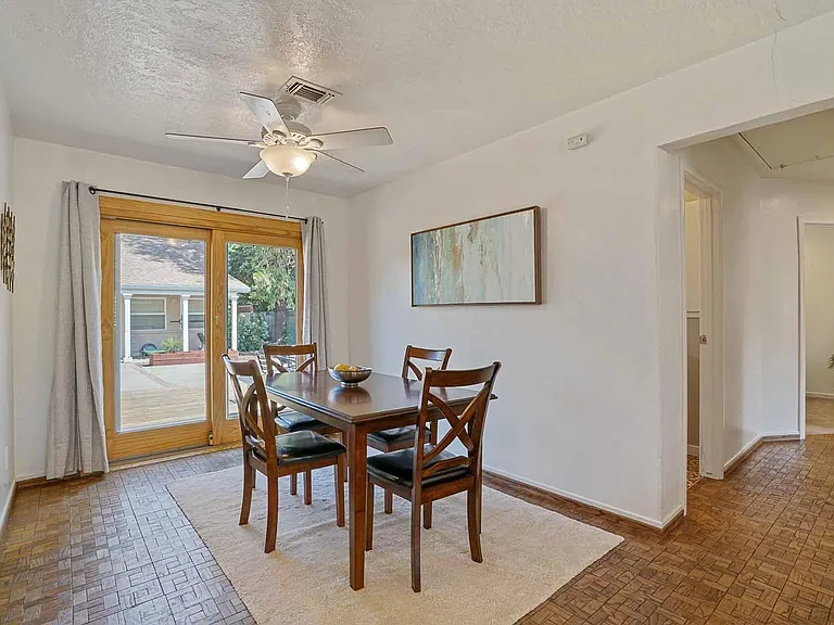 832 Eureka Ave — Photo 7