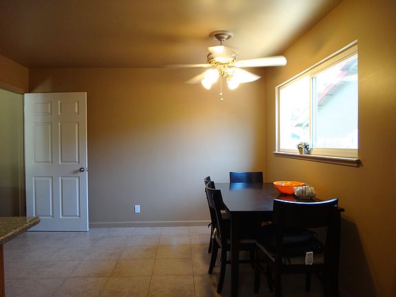 4th image of 6212 Rumford Ave