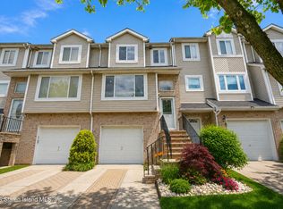 196 Pembrook Loop, Staten Island, NY 10309