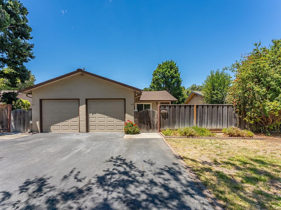 1st image of 929 Gretchen Ln #929