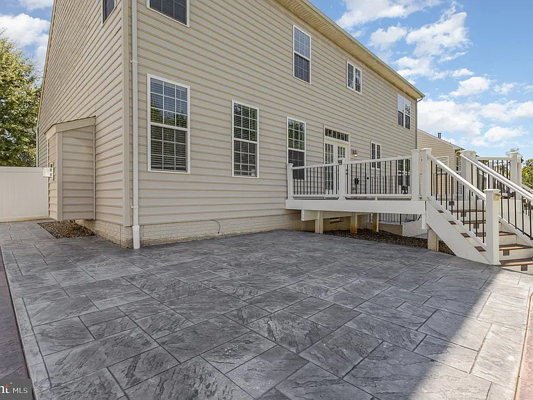 2114 Jellico Ct — Photo 42