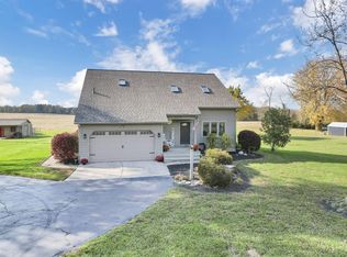 12171 Shell Beach Rd NE, Thornville, OH 43076