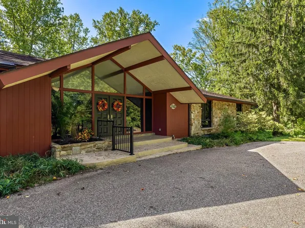 1502 Ameshire Rd, Lutherville Timonium, MD 21093