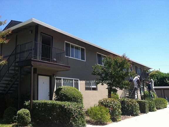 2nd image of 150 Wilton Dr APT 2