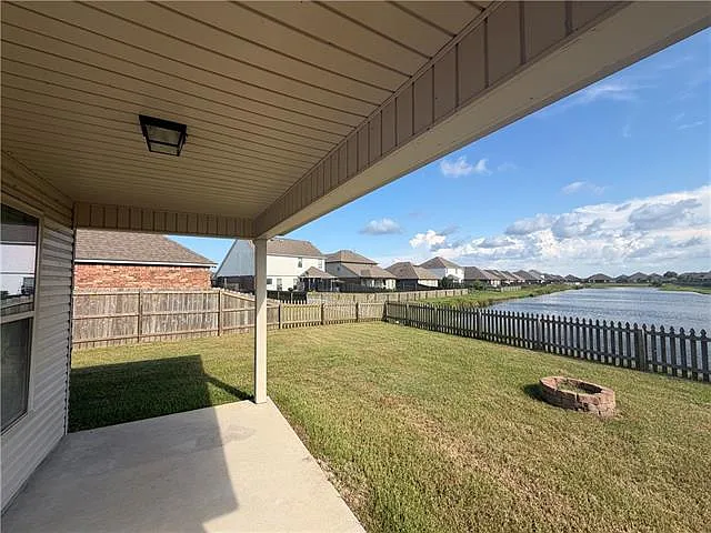 220 E Lake Dr — Photo 21
