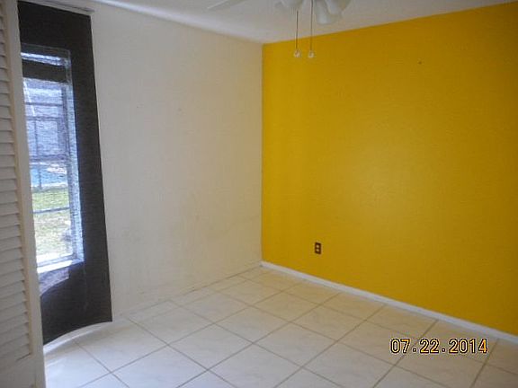 5th image of 2547 Davenport Cir